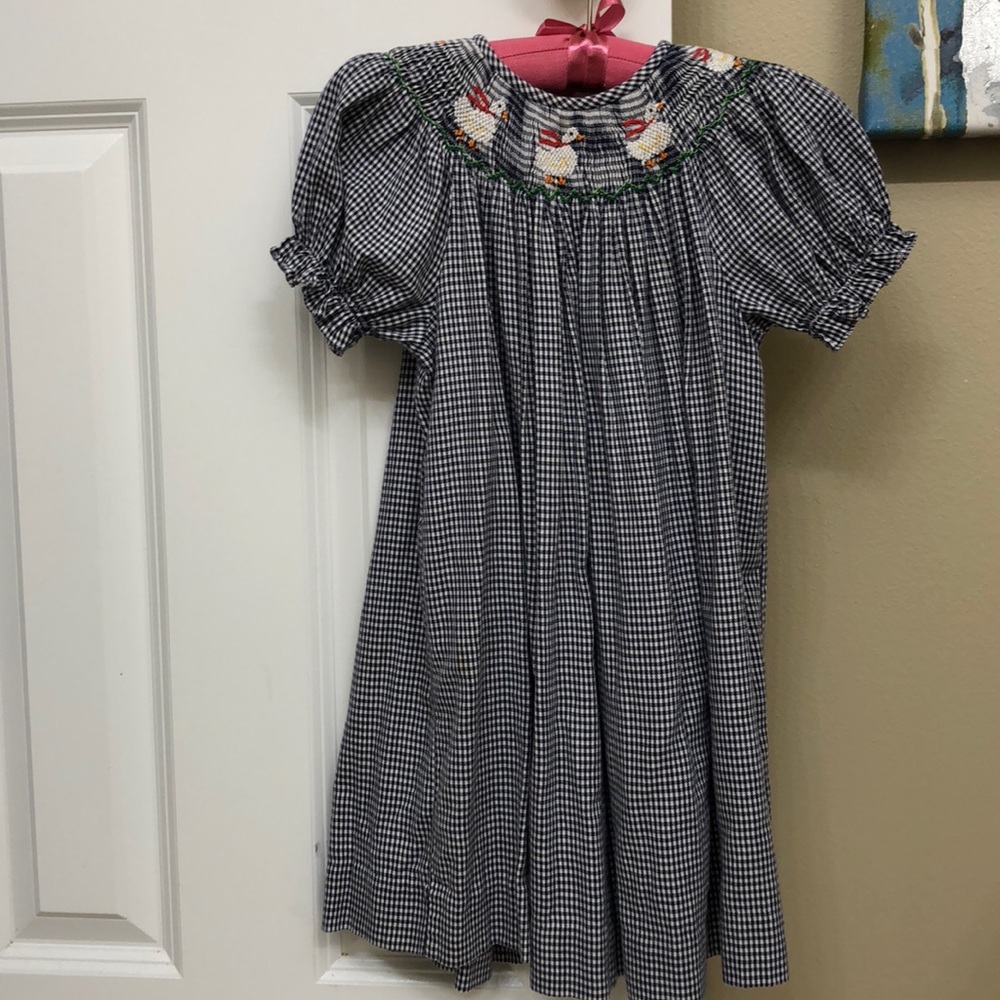4T girls smocked dress